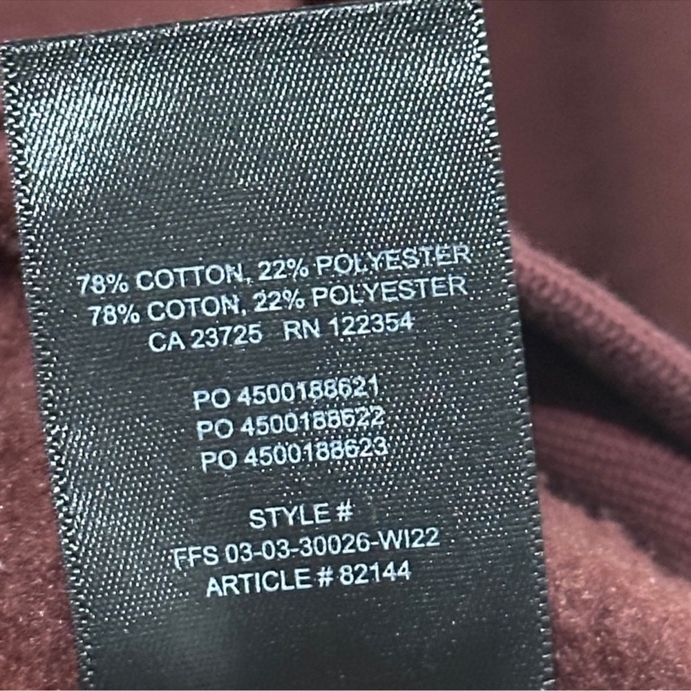 Aritzia TNA Cozy Fleece Boyfriend Fit V-Neck Sweatshirt - Picture 7 of 9